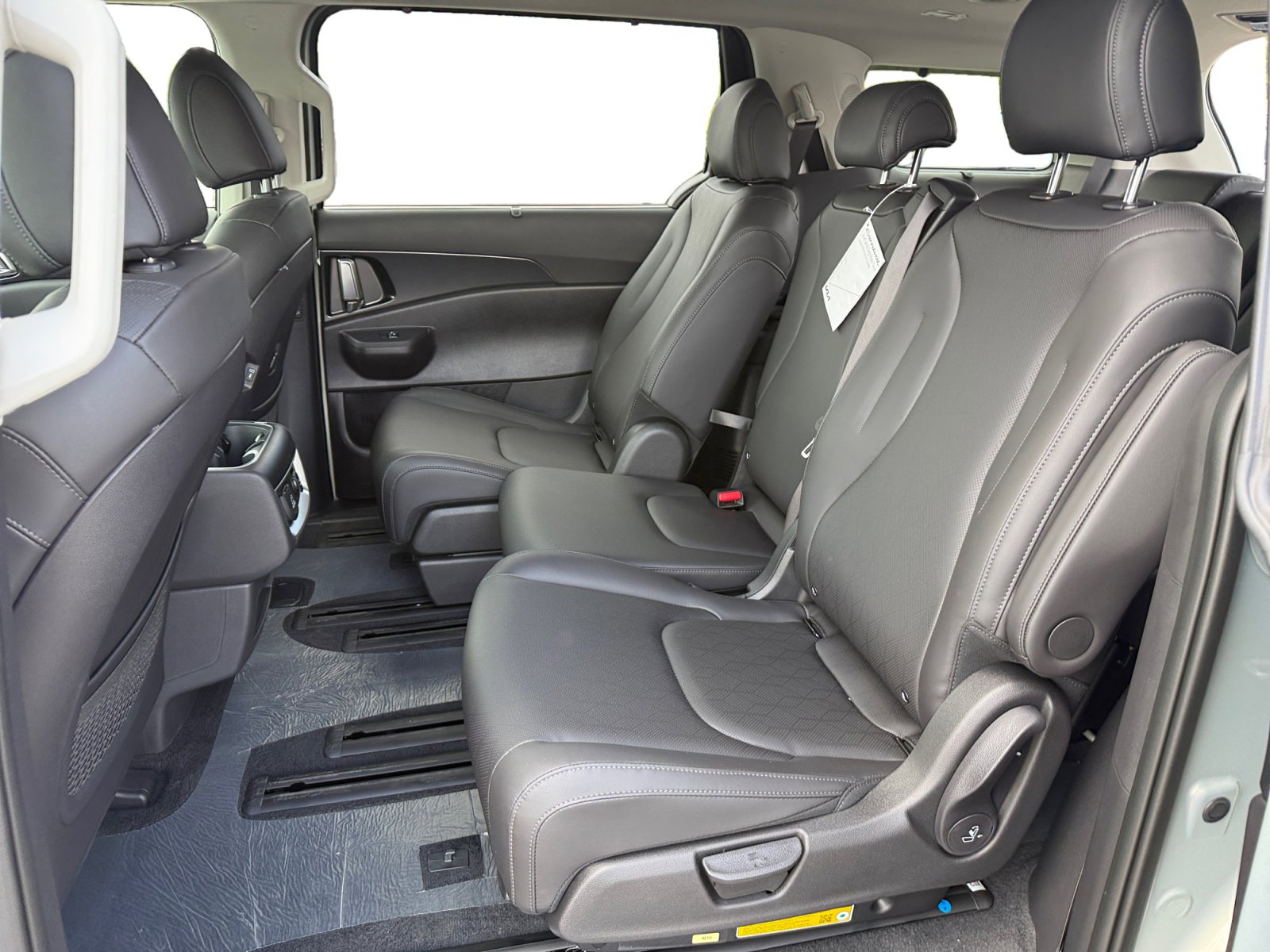 New 2026 Kia Carnival SX FWD image 16