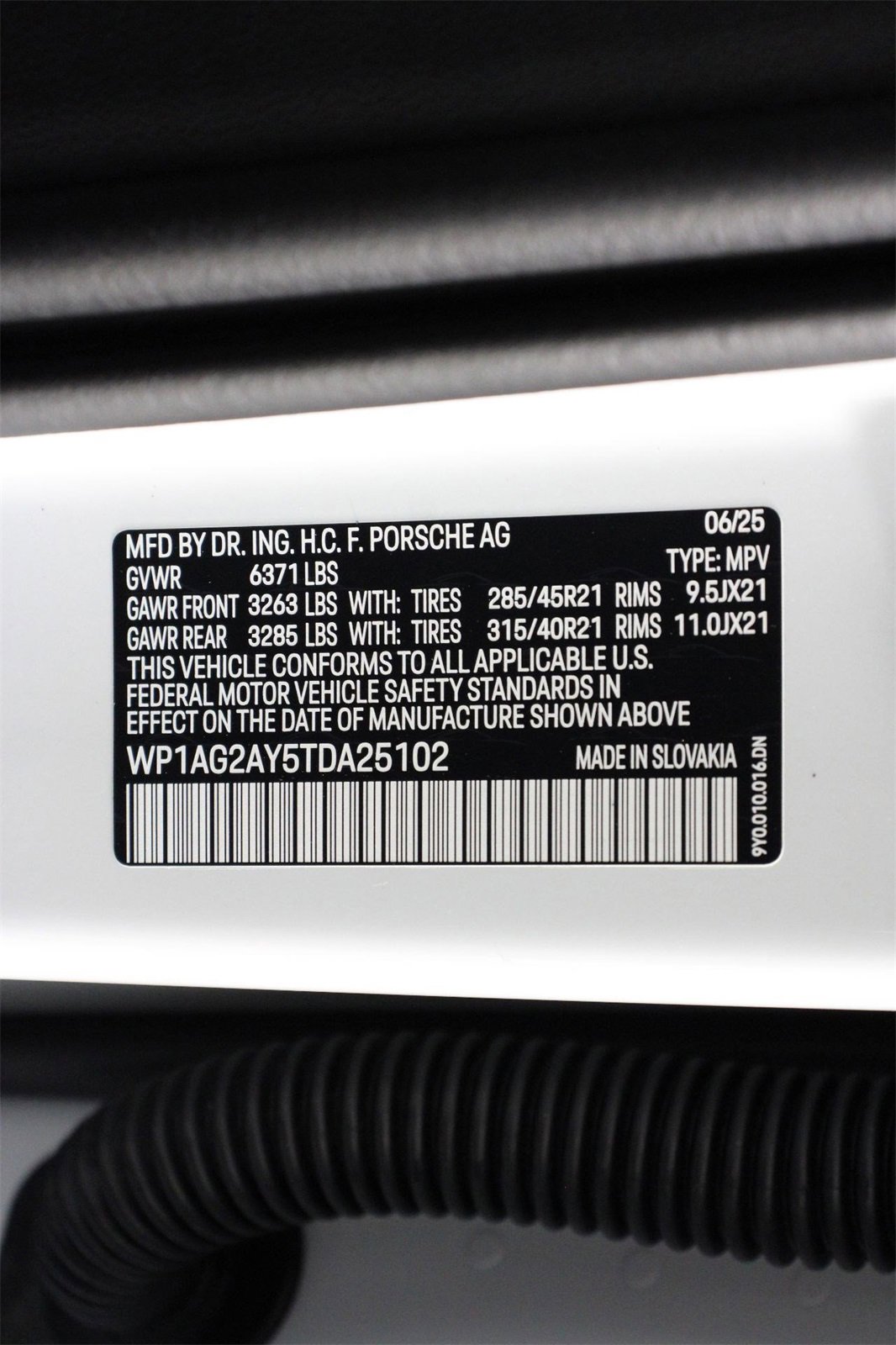 New 2026 Porsche Cayenne GTS image 24