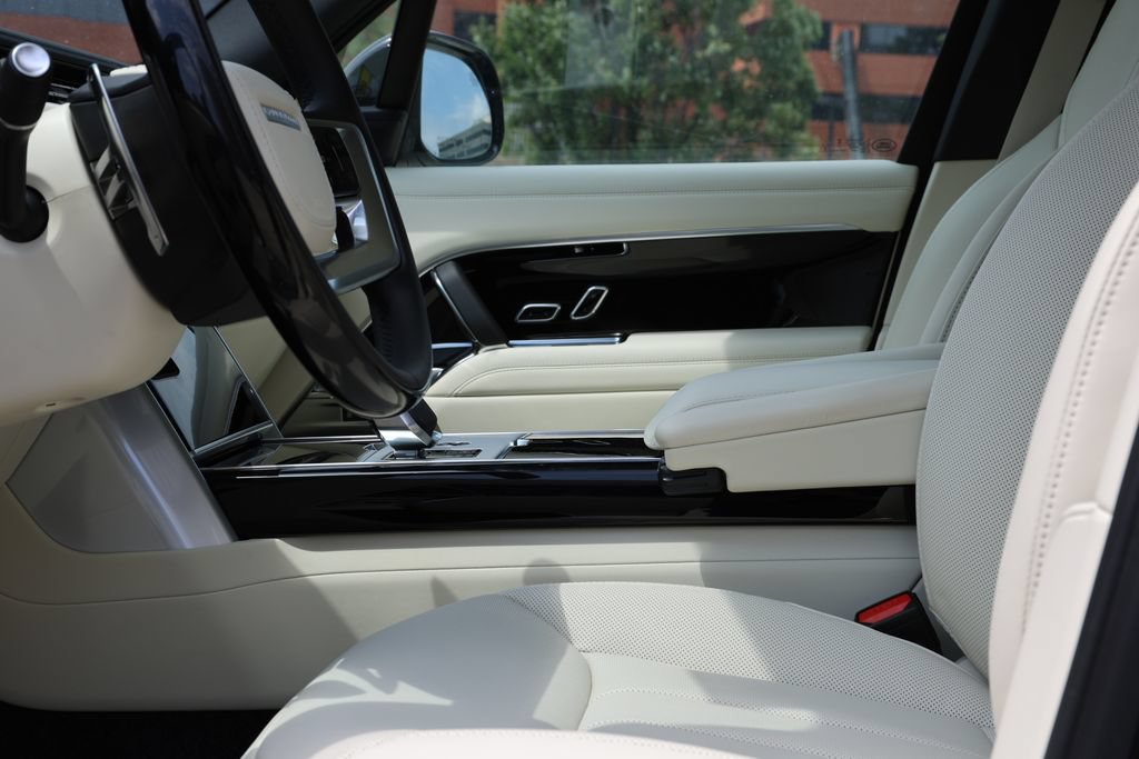 New 2026 Land Rover Range Rover SE AWD/4WD image 11