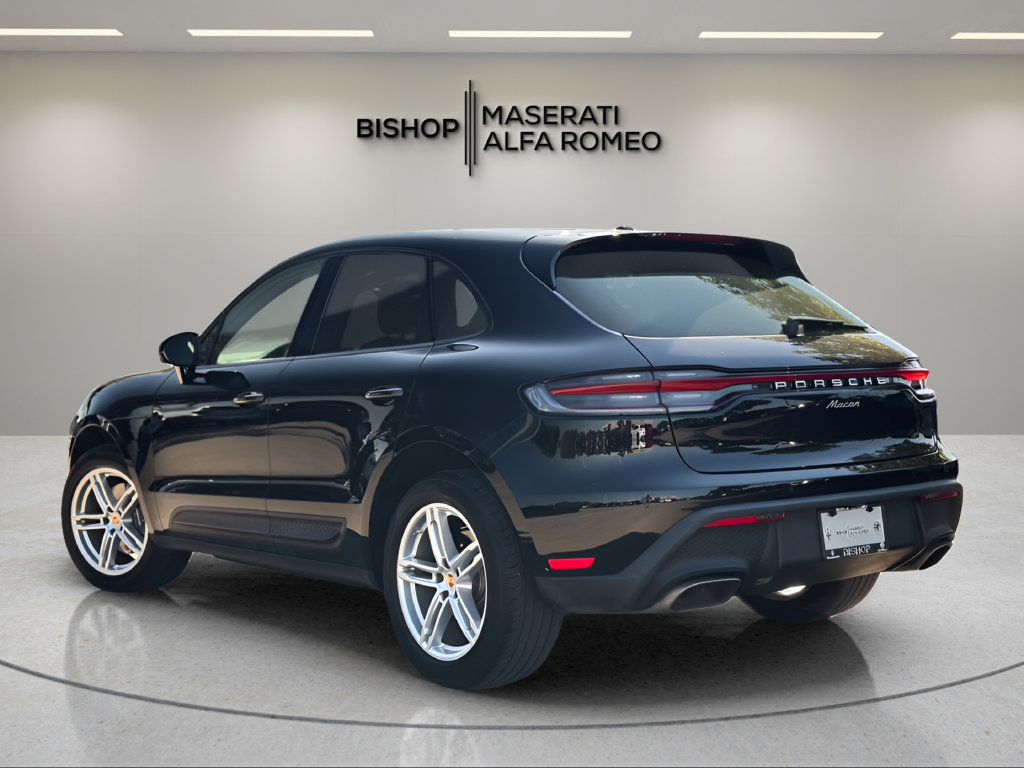 Used 2024 Porsche Macan Turbo AWD/4WD image 4