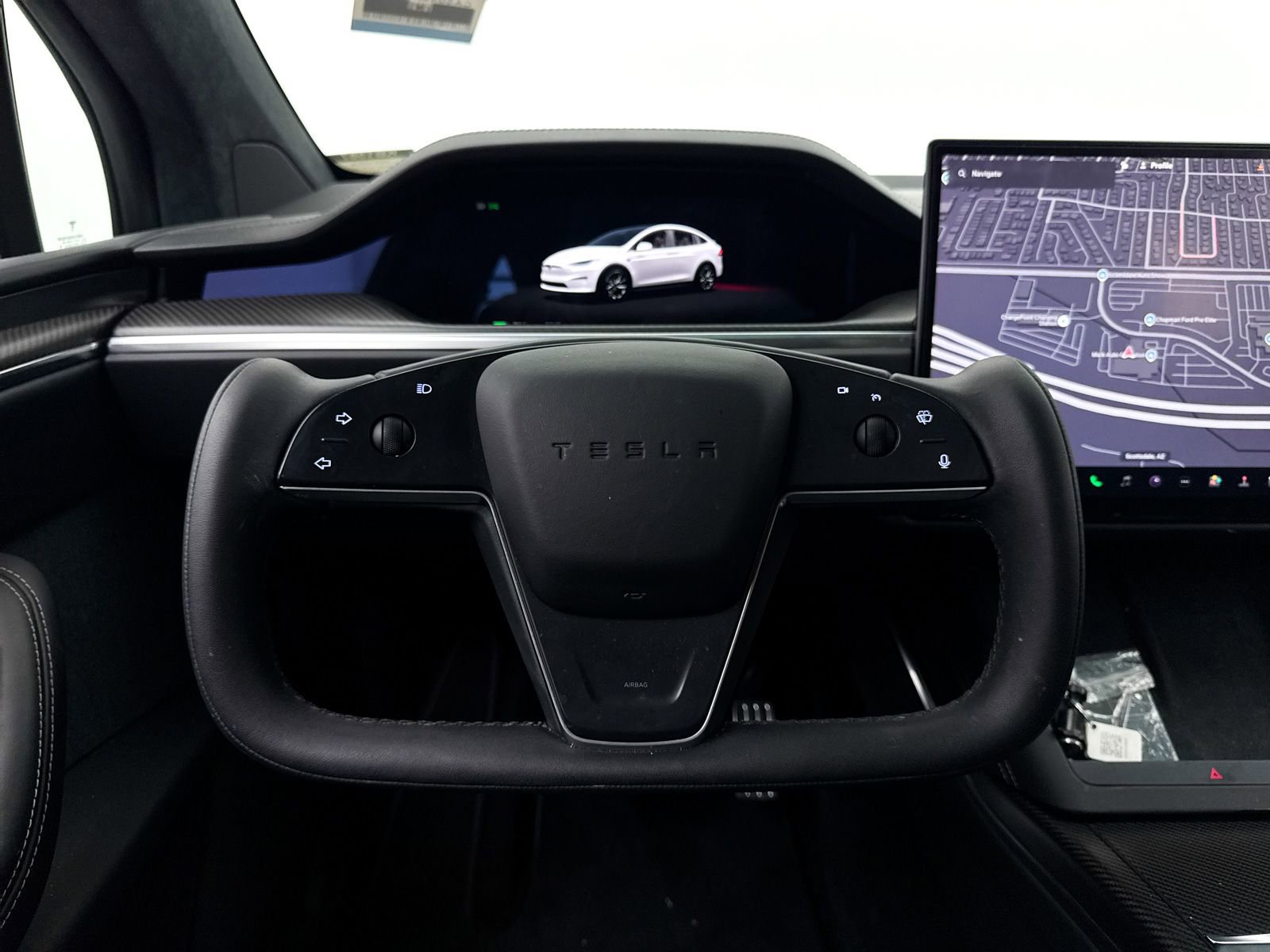 Used 2022 Tesla Model X Plaid image 3