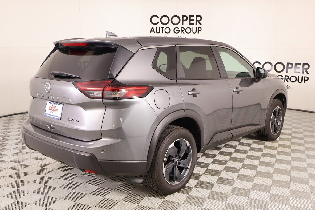 Used 2024 Nissan Rogue SV image 19