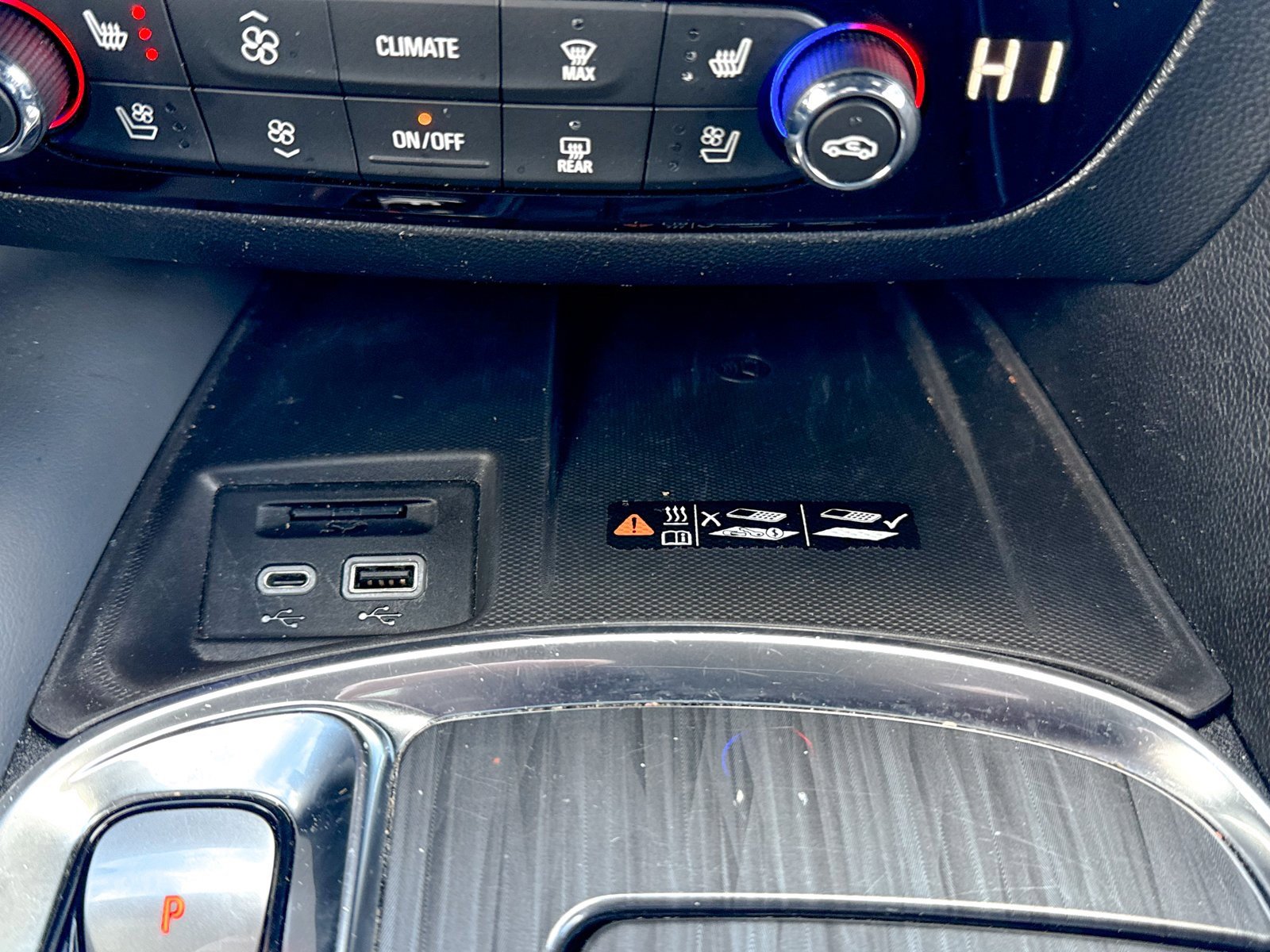 Certified 2024 Buick Enclave Premium image 36