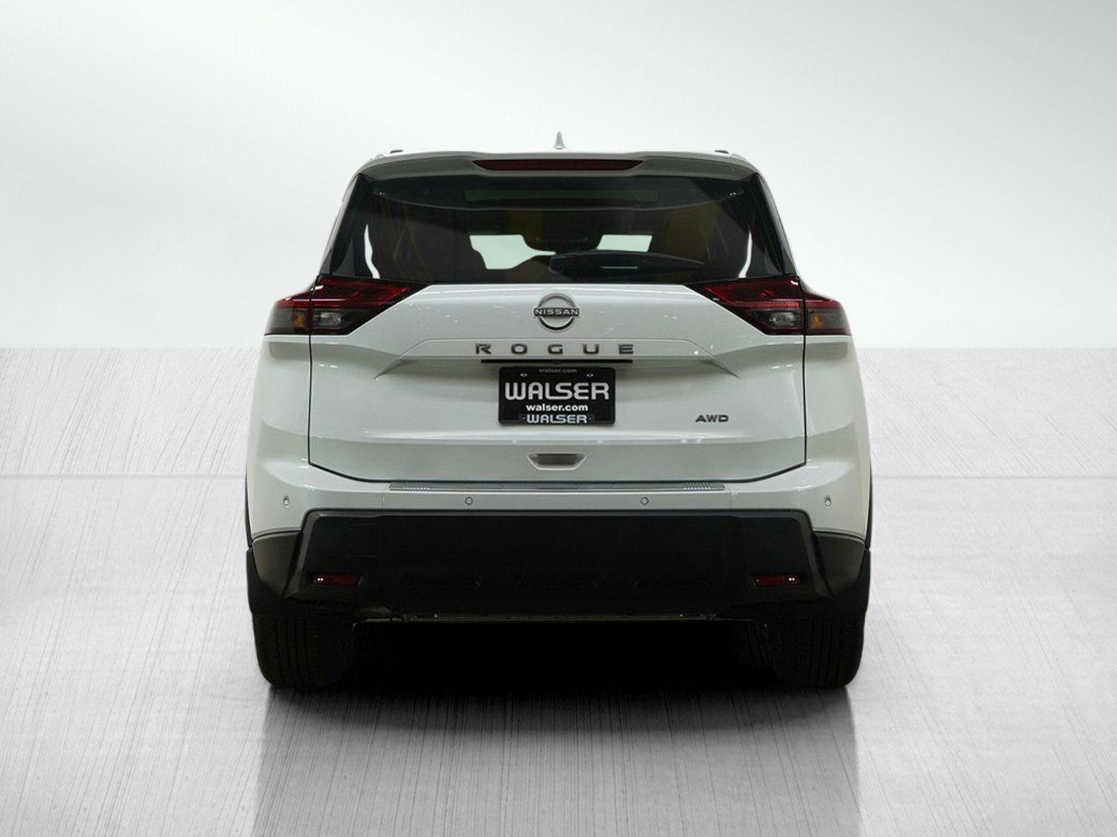 Used 2025 Nissan Rogue SV w/ SV Premium Package image 4