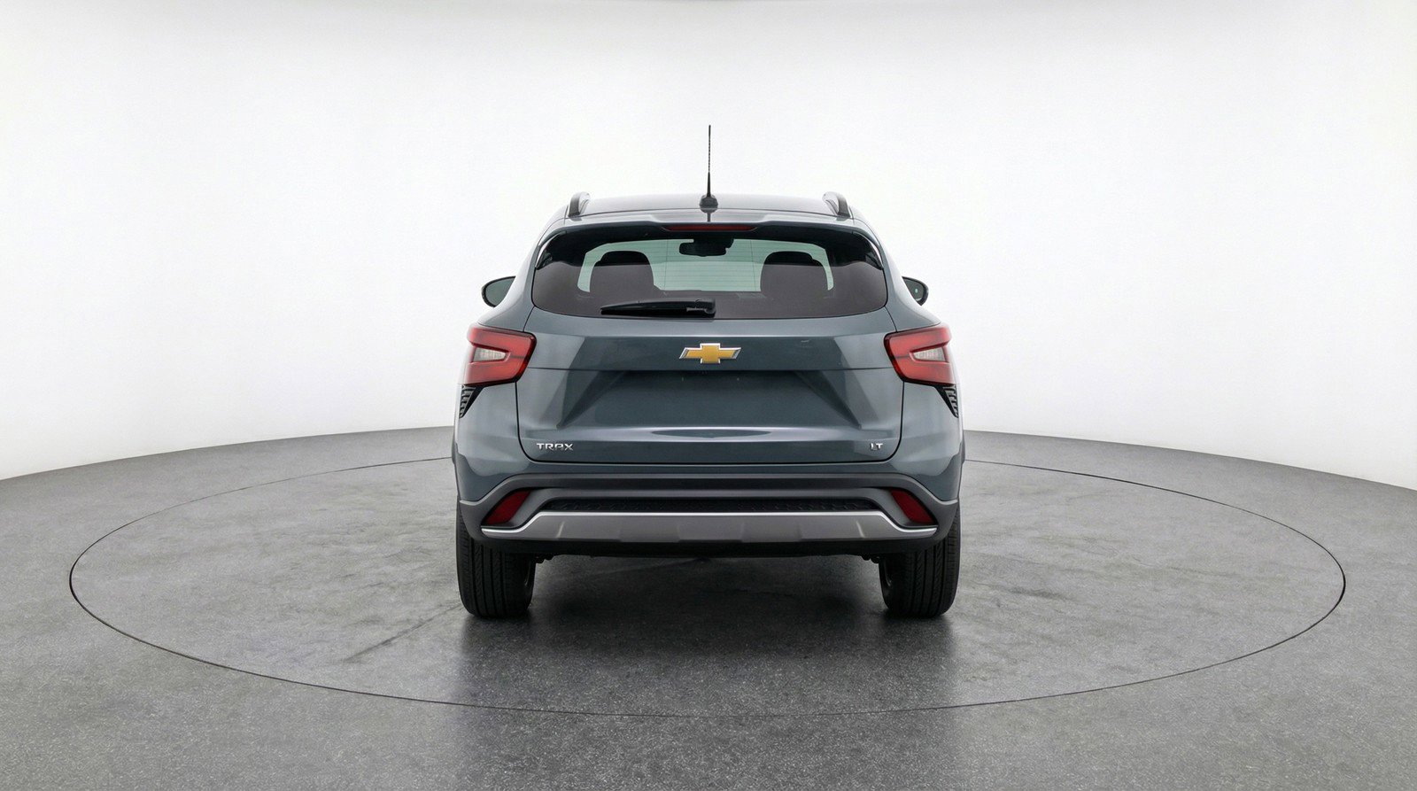 Used 2025 Chevrolet Trax LT image 7