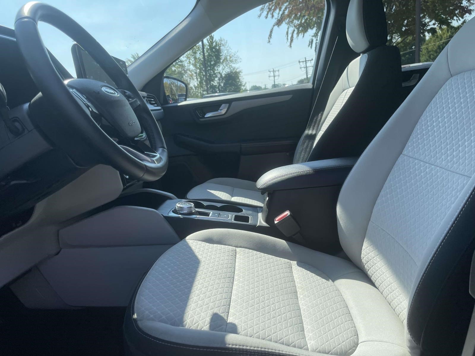 Used 2023 Ford Escape Active w/ Tech Pack #2 FWD image 15