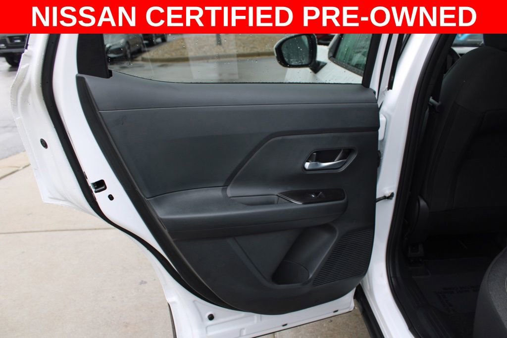 Certified 2025 Nissan Kicks SV image 26