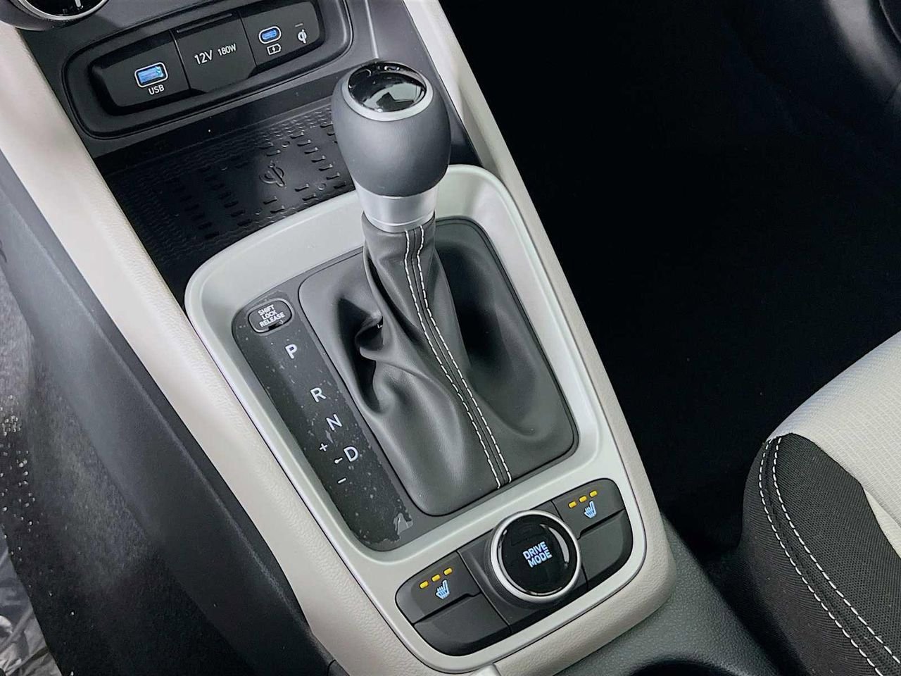 New 2026 Hyundai Venue SEL FWD image 12