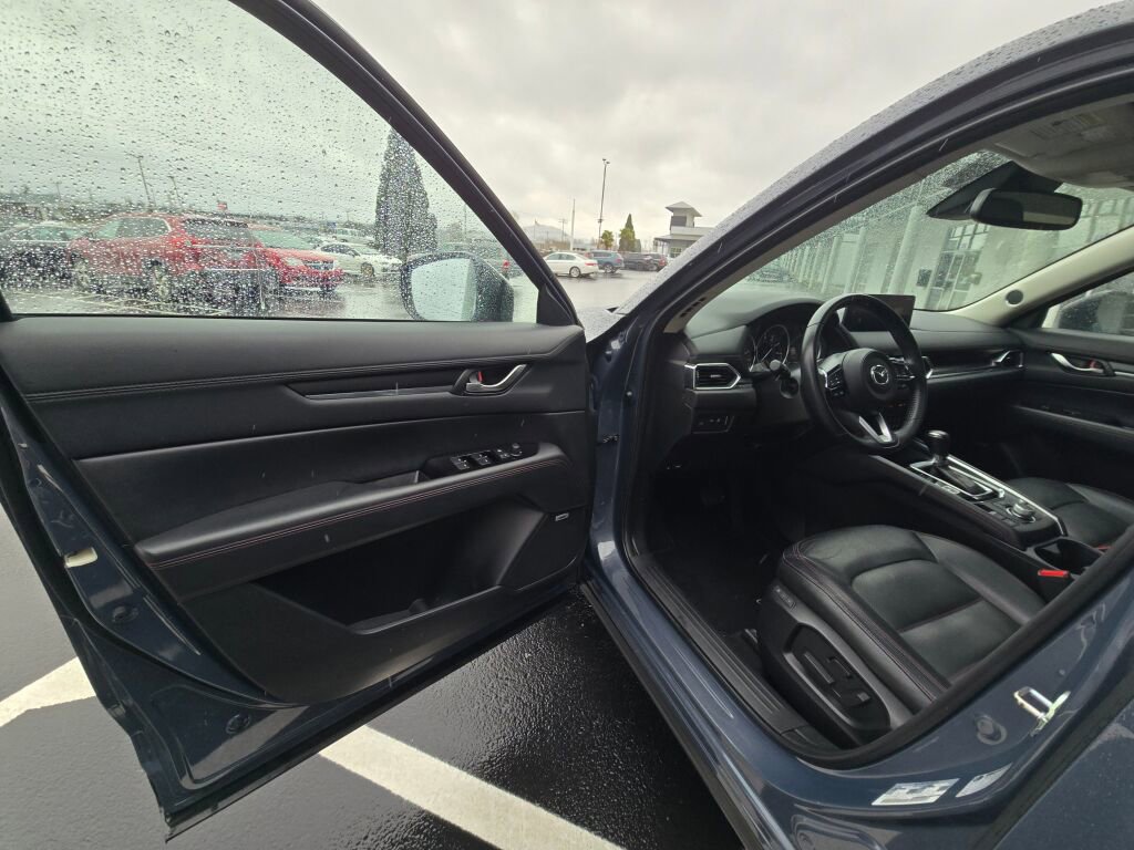 Used 2024 MAZDA CX-5 Carbon Edition image 17