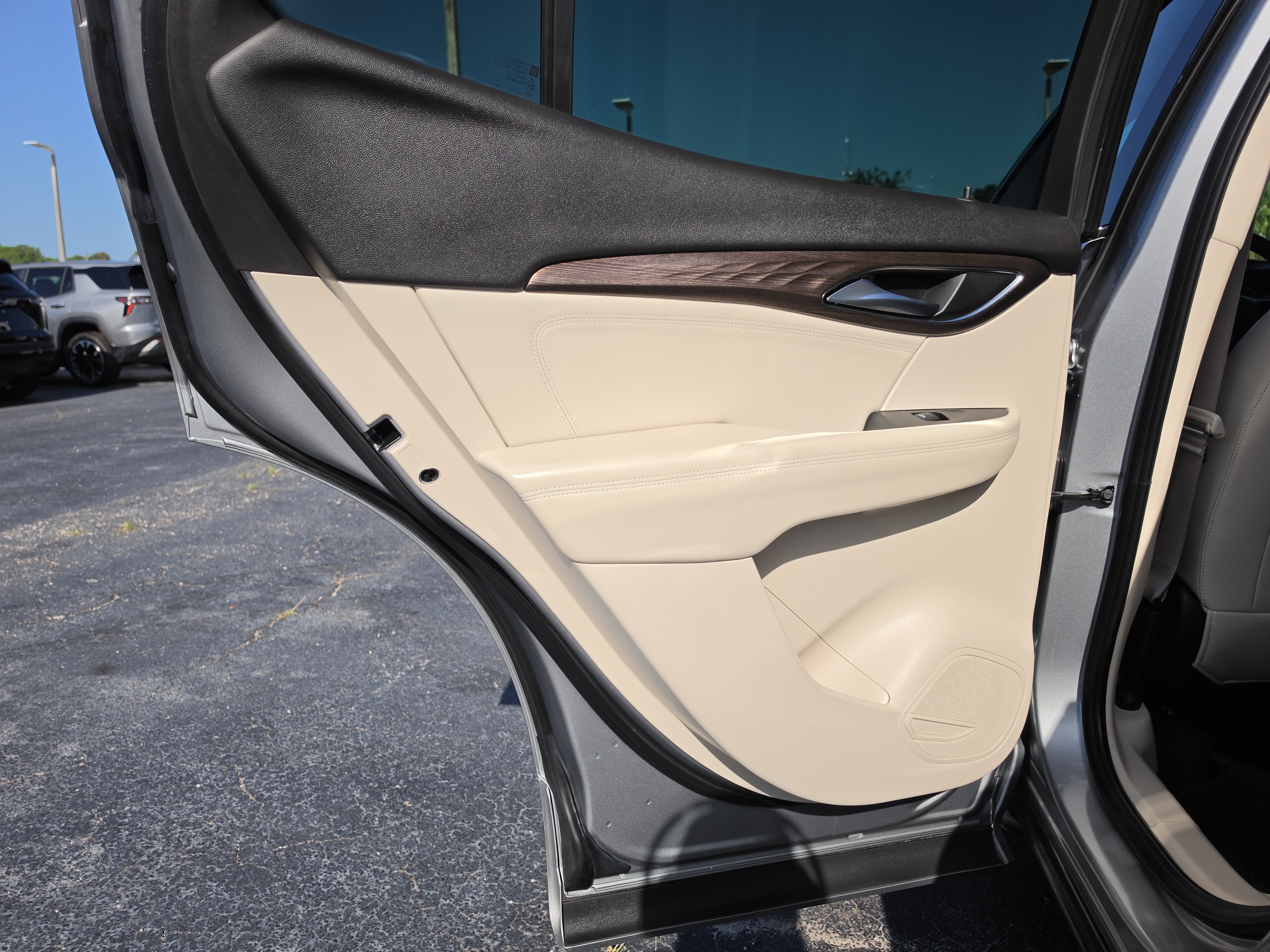 Certified 2023 Buick Envision Avenir FWD image 13
