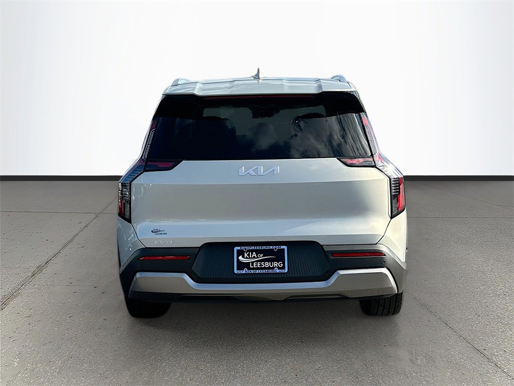 New 2026 Kia EV9 Wind image 6