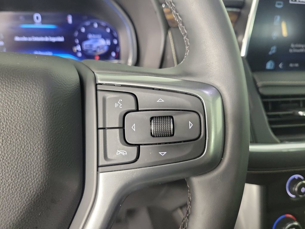 Used 2024 Chevrolet Tahoe Premier AWD/4WD image 23