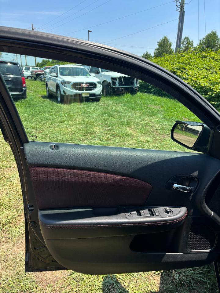Used 2012 Dodge Avenger SXT Plus FWD image 19