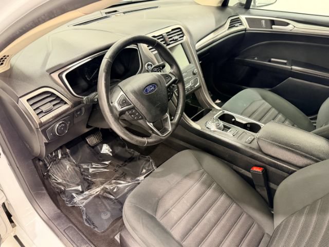 Used 2019 Ford Fusion SE FWD image 27