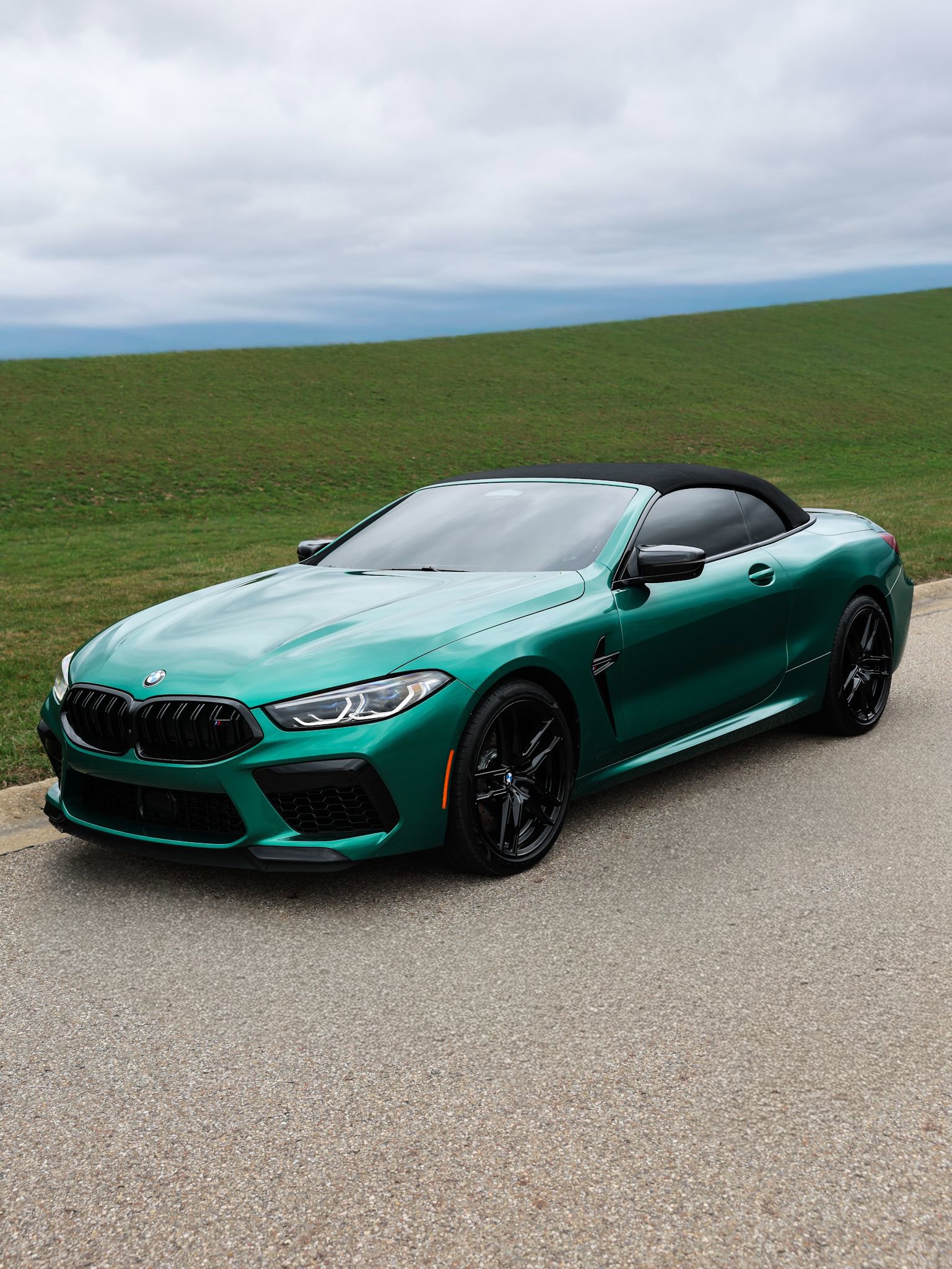 Used 2025 BMW M8 Competition image 30
