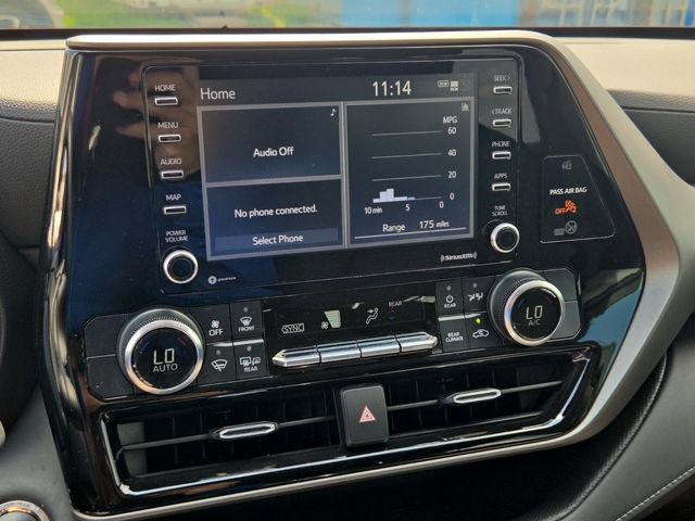 Used 2022 Toyota Highlander L FWD image 22