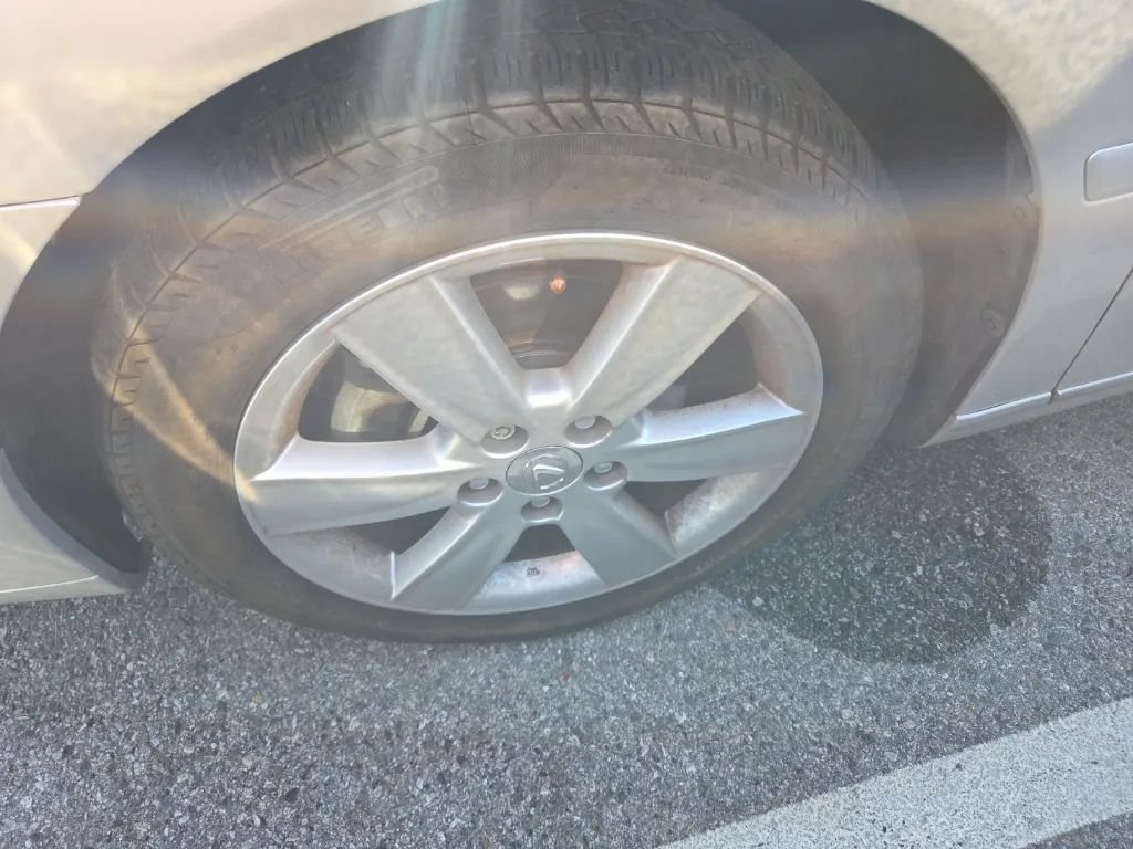 Used 2006 Lexus ES 330 w/ DVD Navigation System Pkg FWD image 7