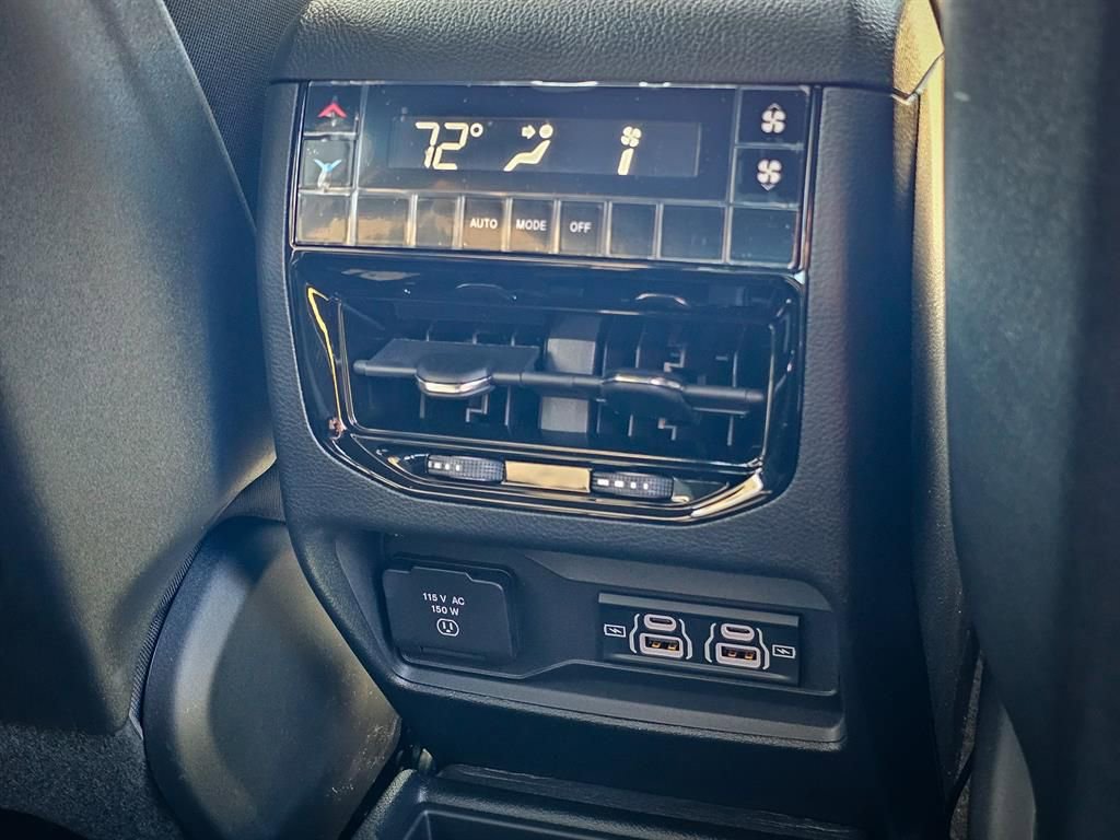 New 2025 Jeep Grand Cherokee L Altitude image 43