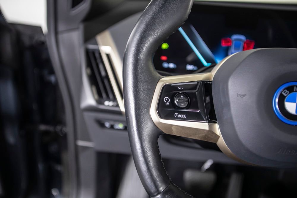 Used 2023 BMW iX xDrive50 w/ Sport Package image 36