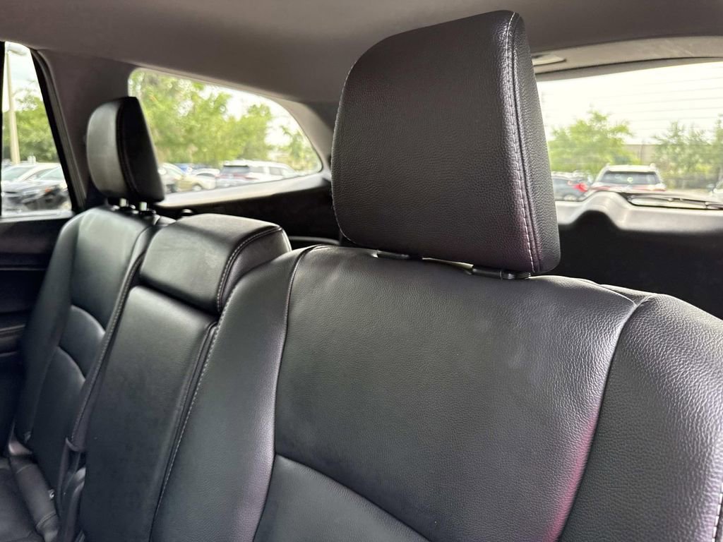 Used 2019 Honda Pilot Touring image 15