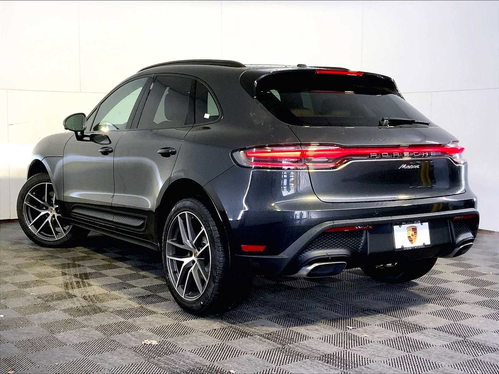 New 2026 Porsche Macan AWD/4WD image 3