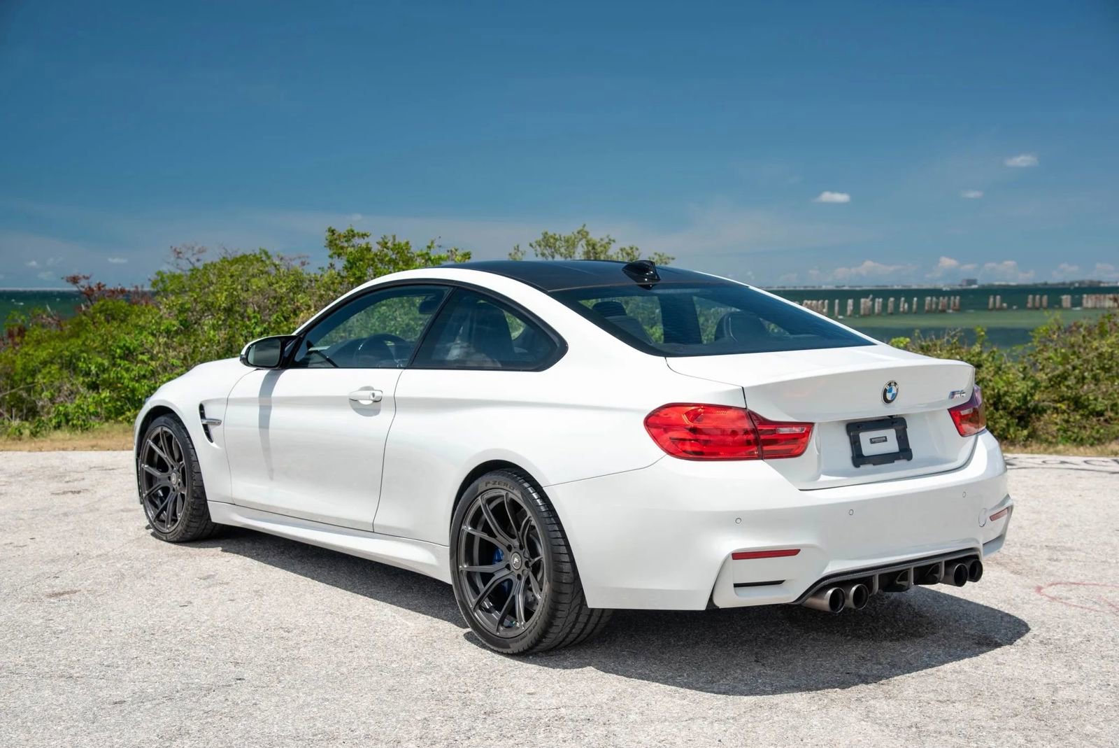 Used 2015 BMW M4 Coupe RWD image 13