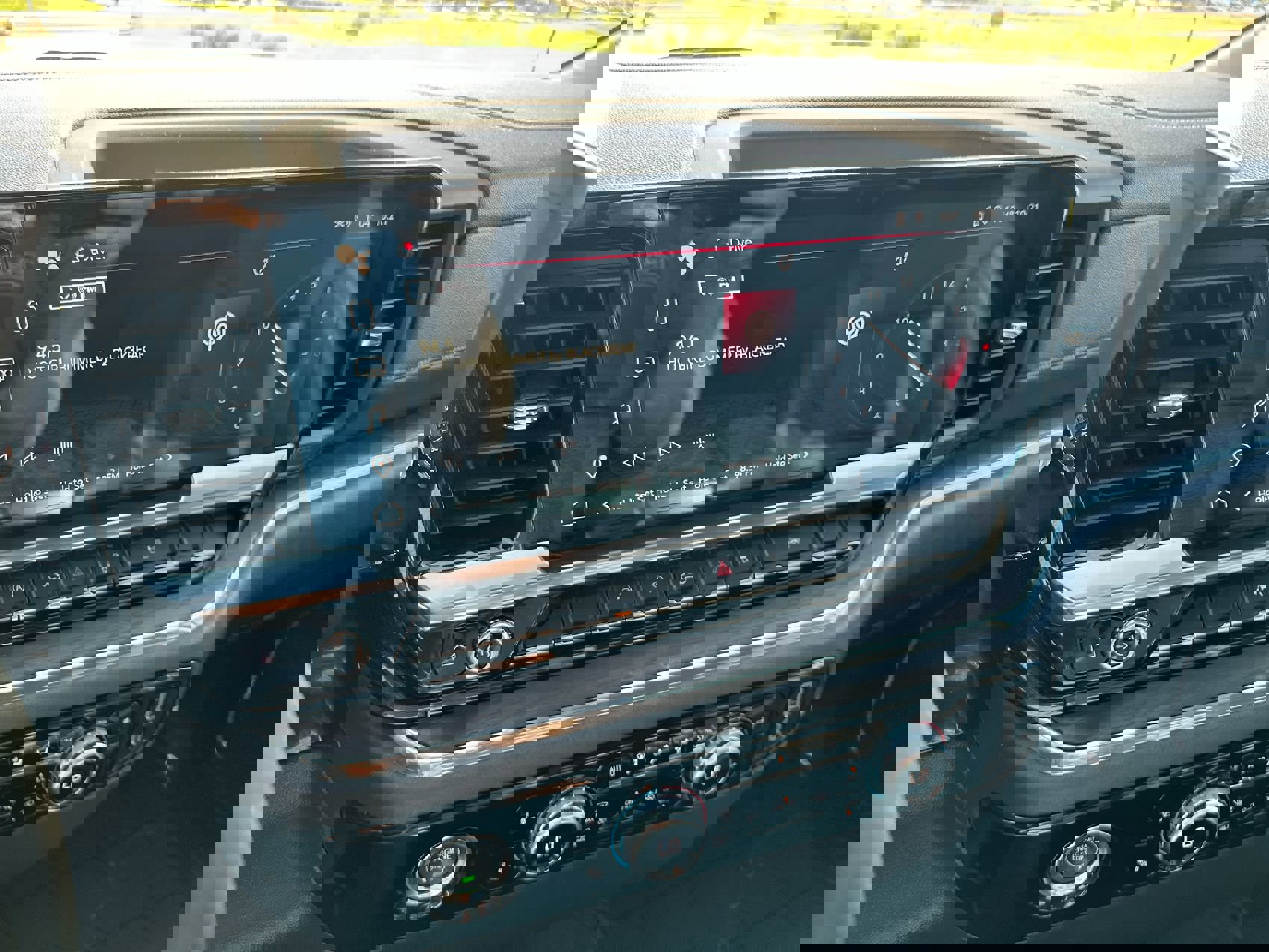 Used 2024 GMC Sierra 1500 SLT image 16