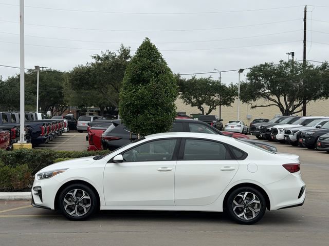 Used 2020 Kia Forte LXS FWD image 4