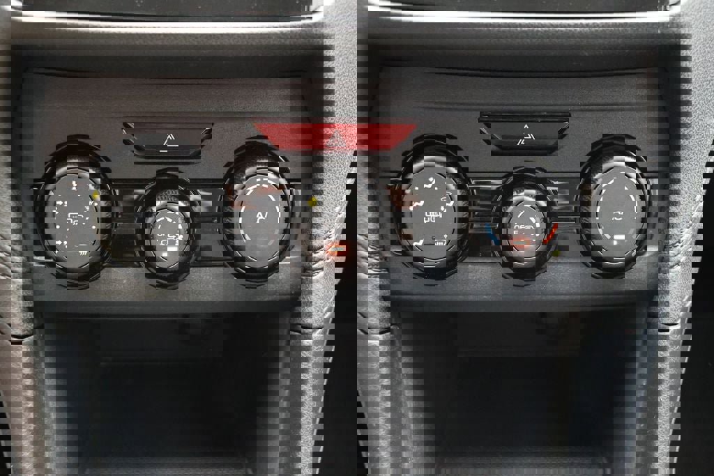 Used 2019 Subaru Crosstrek 2.0i Premium w/ Eyesight System AWD/4WD image 22