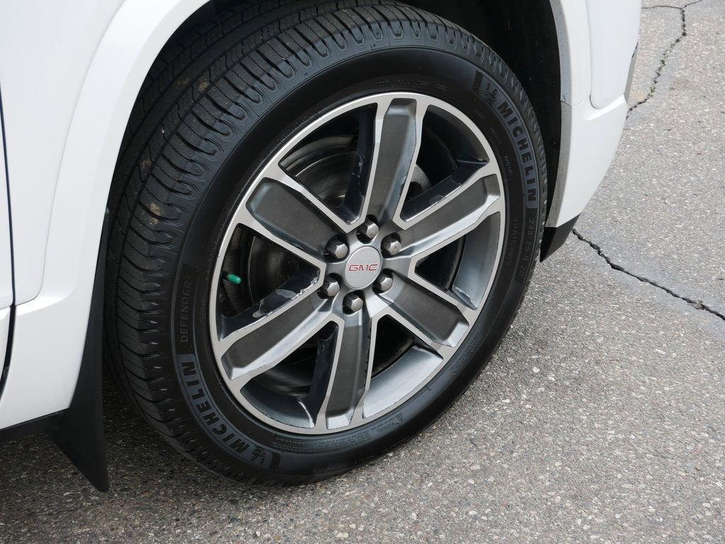 Used 2019 GMC Acadia Denali w/ Technology Package AWD/4WD image 13