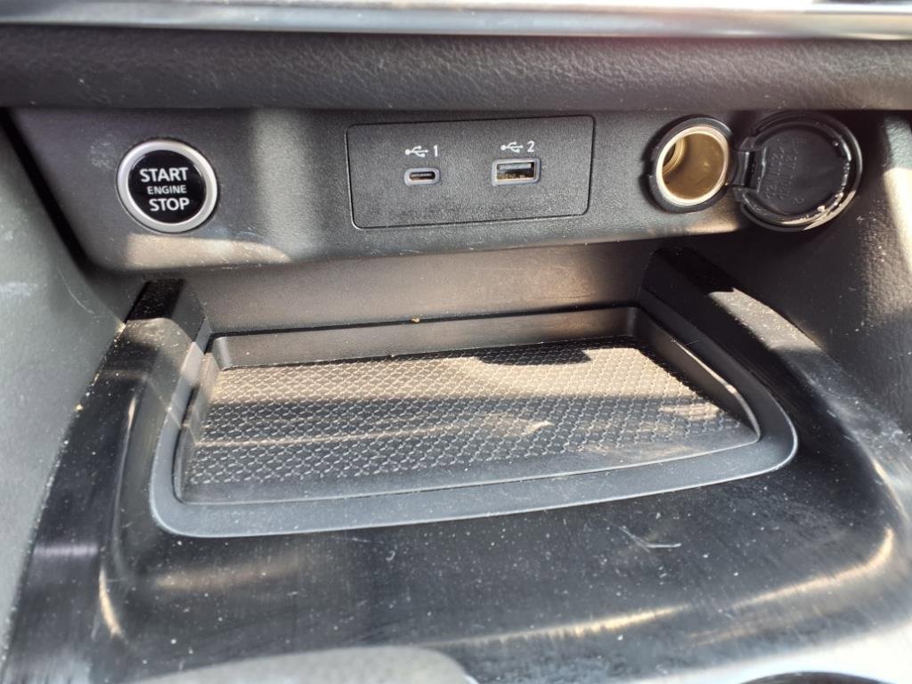 Used 2023 Nissan Rogue SV image 13