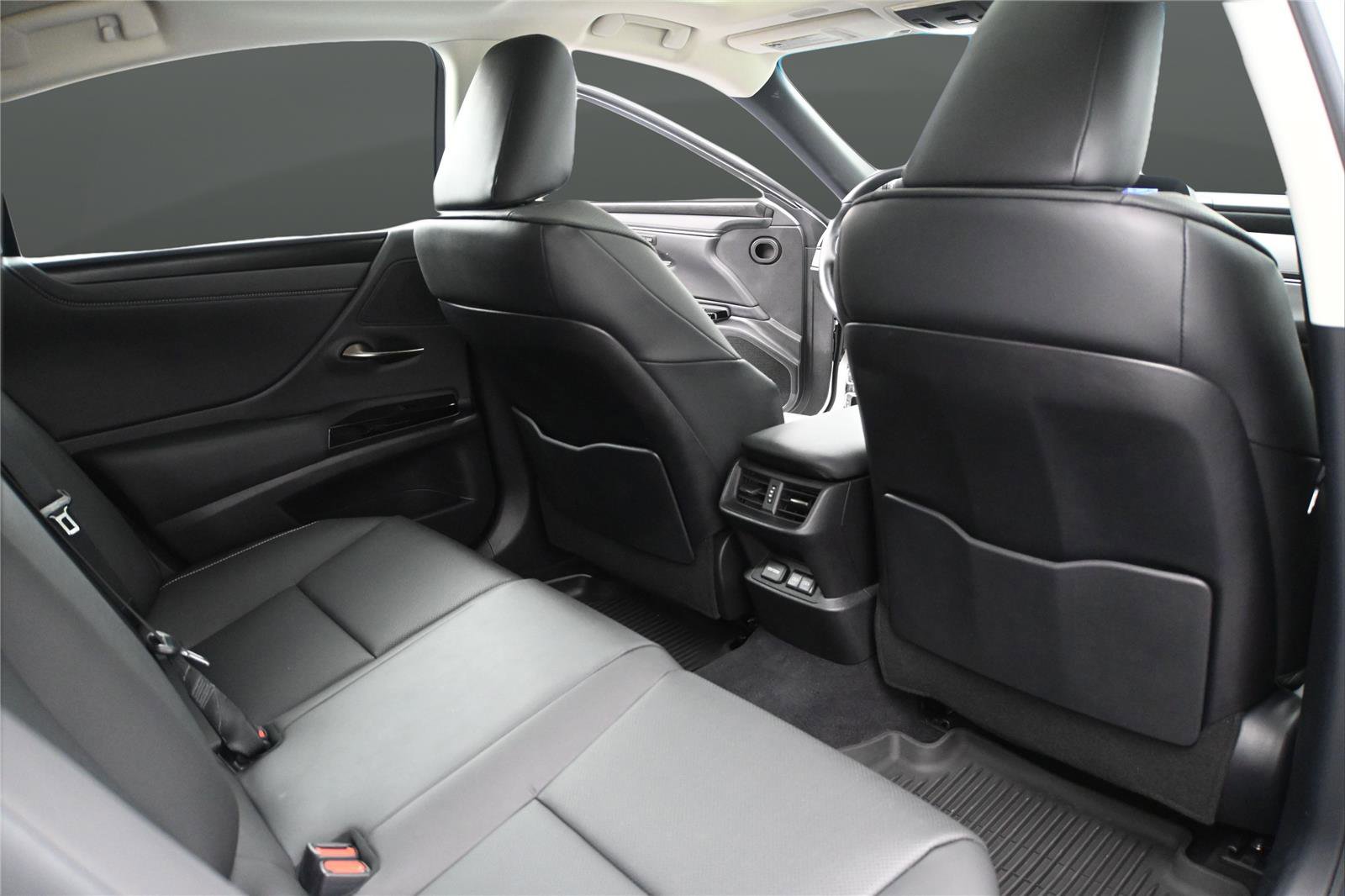 Used 2023 Lexus ES 350 w/ Premium Package FWD image 17