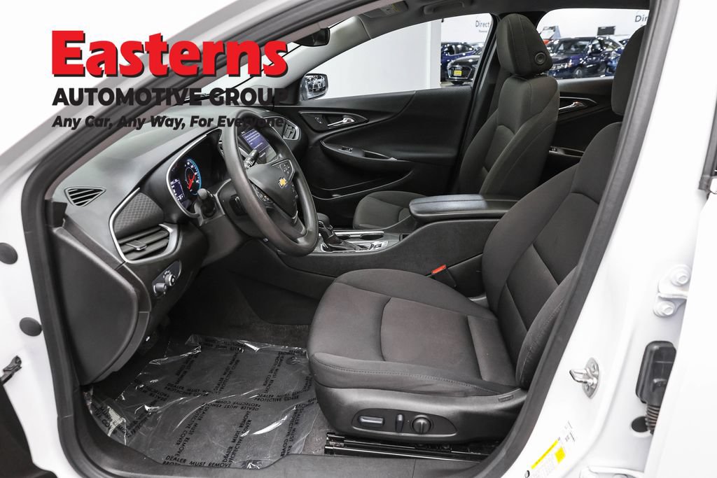 Used 2024 Chevrolet Malibu LT FWD image 14