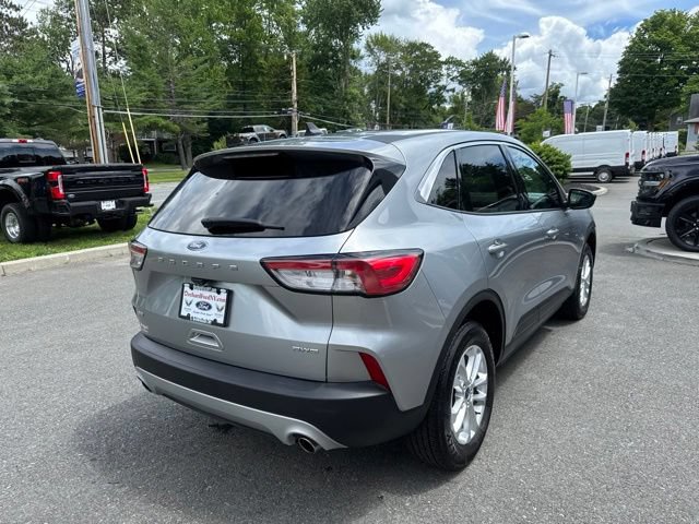Certified 2022 Ford Escape SE w/ Cold Weather Package AWD/4WD image 6