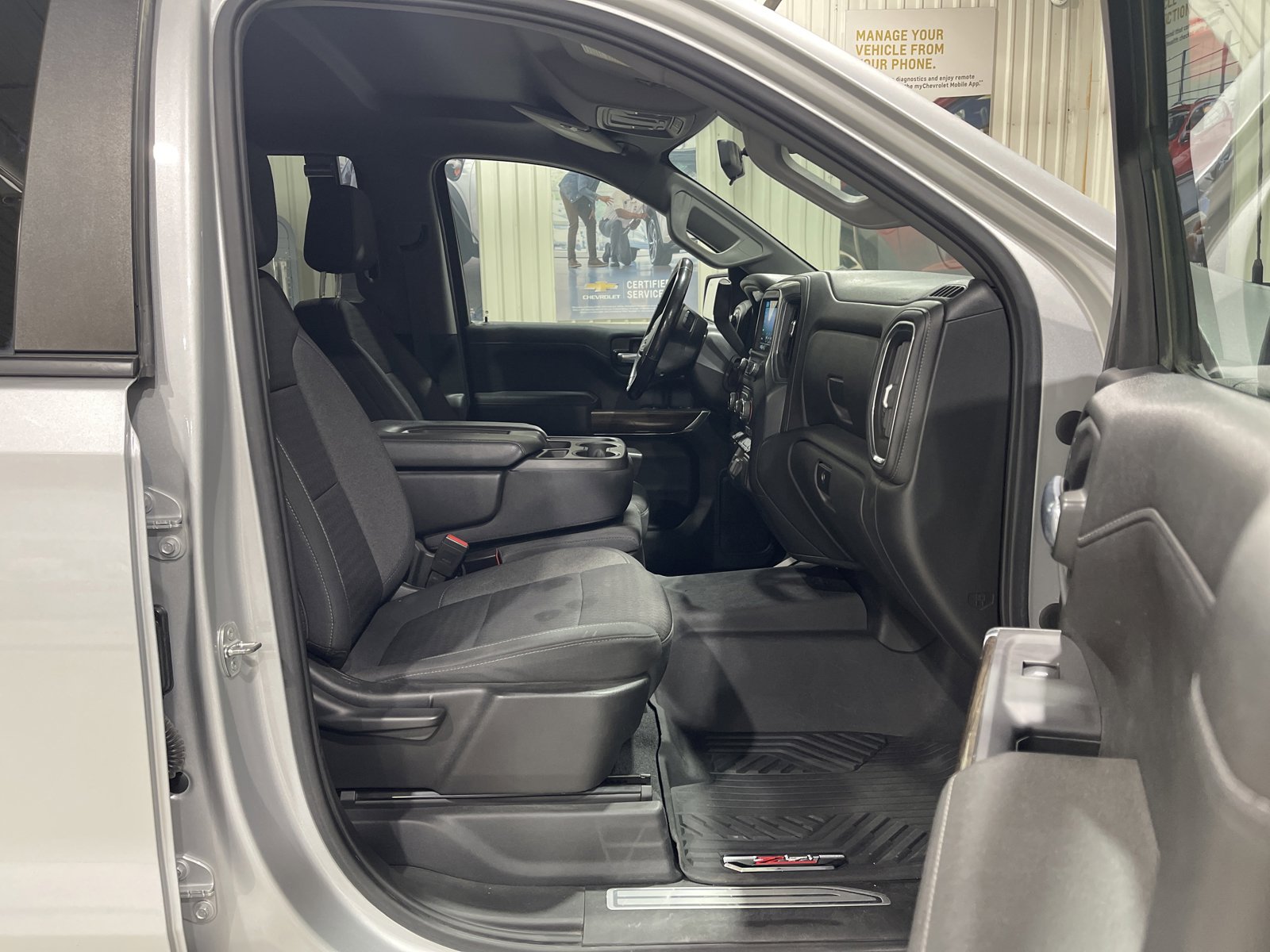 Used 2021 Chevrolet Silverado 1500 RST image 18