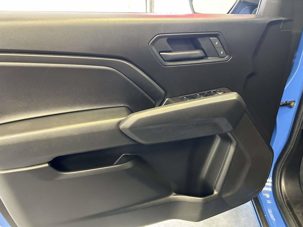Used 2025 Chevrolet Colorado Trail Boss AWD/4WD image 16