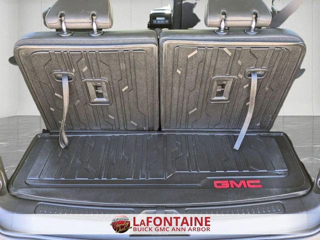 Certified 2023 GMC Acadia SLT w/ Elevation Edition AWD/4WD image 30