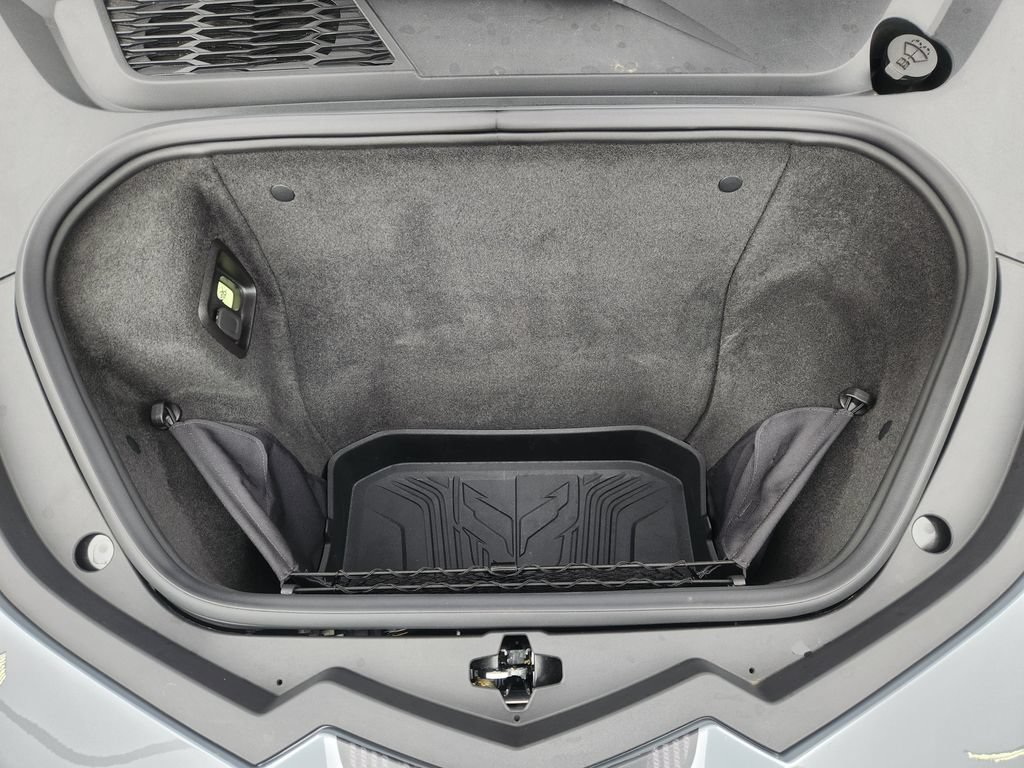 Used 2024 Chevrolet Corvette Stingray Preferred Conv w/ Z51 Performance Package RWD image 30