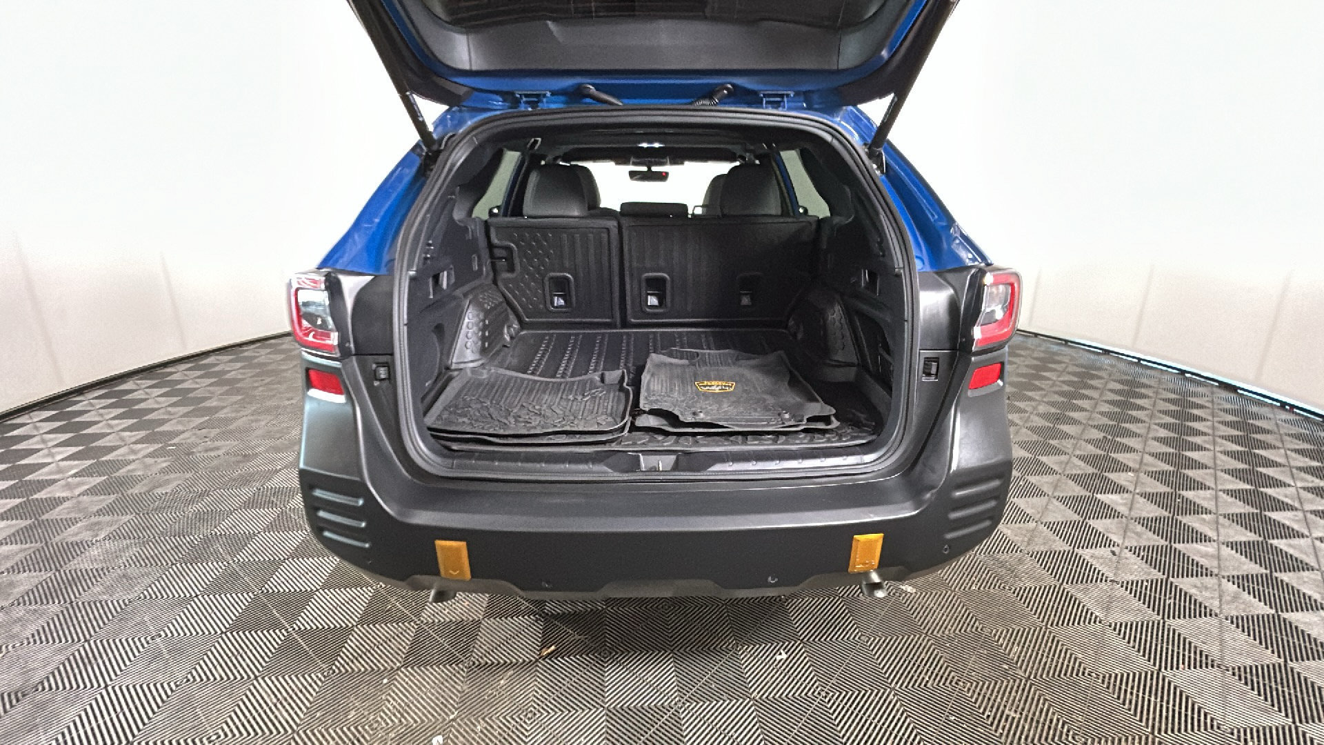 Used 2024 Subaru Outback Wilderness AWD/4WD image 34