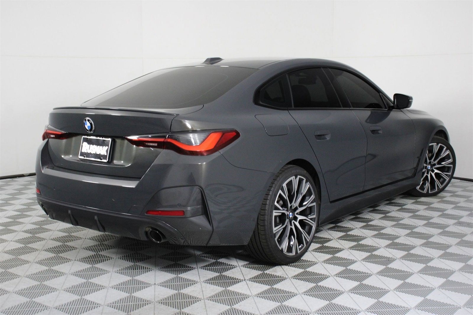 Used 2022 BMW 430i Gran Coupe w/ M Sport Package image 7