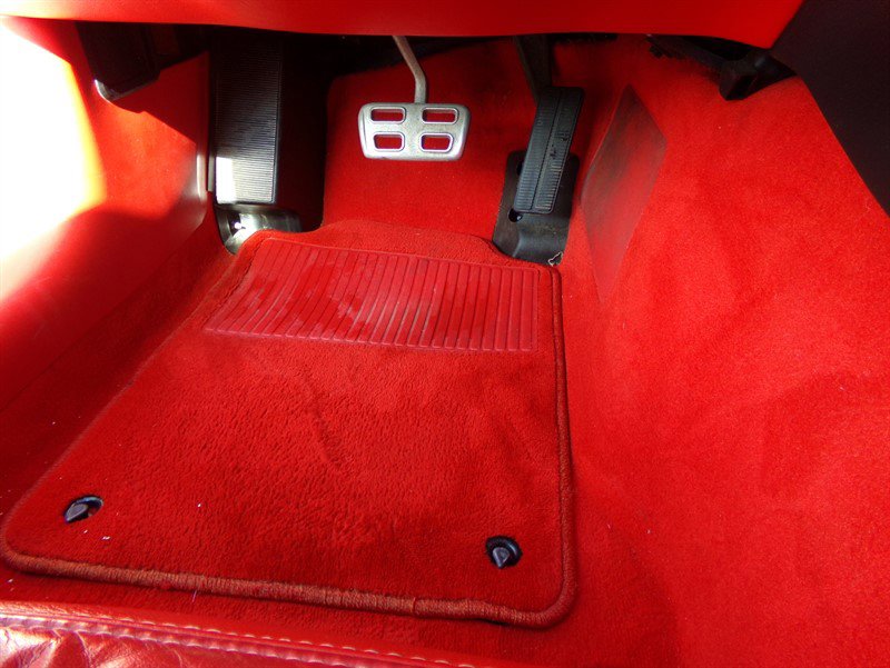Used 2000 Chevrolet Corvette Coupe w/ Roof Pkg RWD image 32