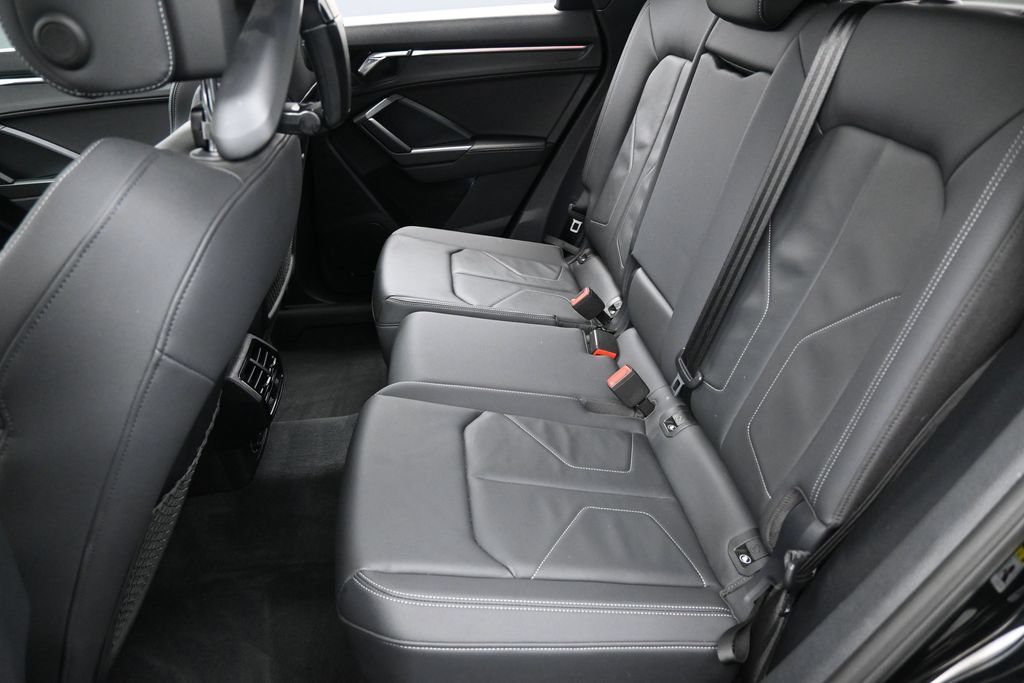 Used 2022 Audi Q3 2.0T Premium Plus AWD/4WD image 13