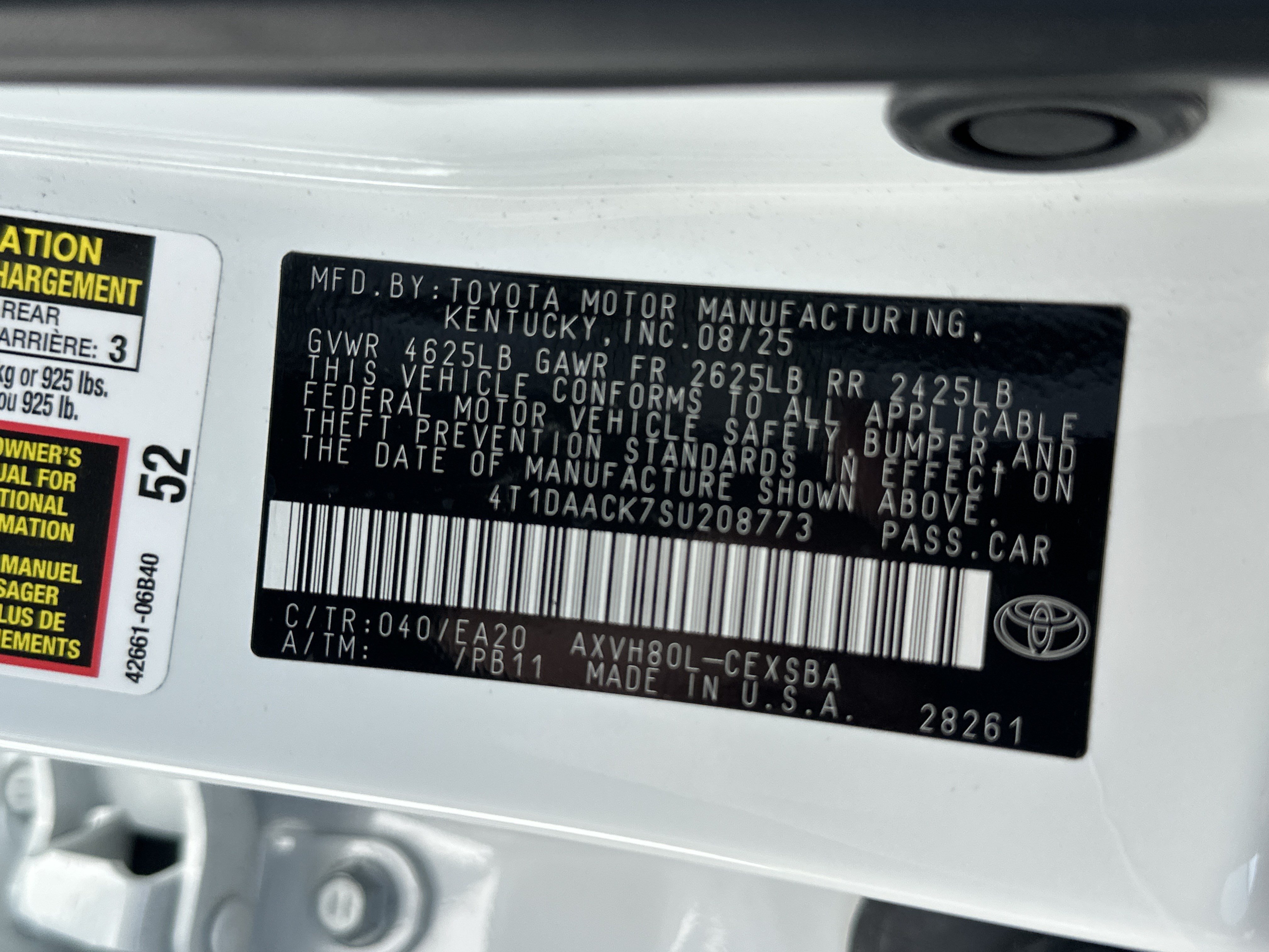 Used 2025 Toyota Camry SE FWD image 35