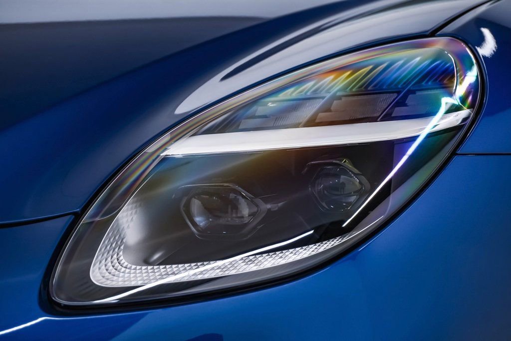 New 2026 Aston Martin V8 Vantage Coupe image 6