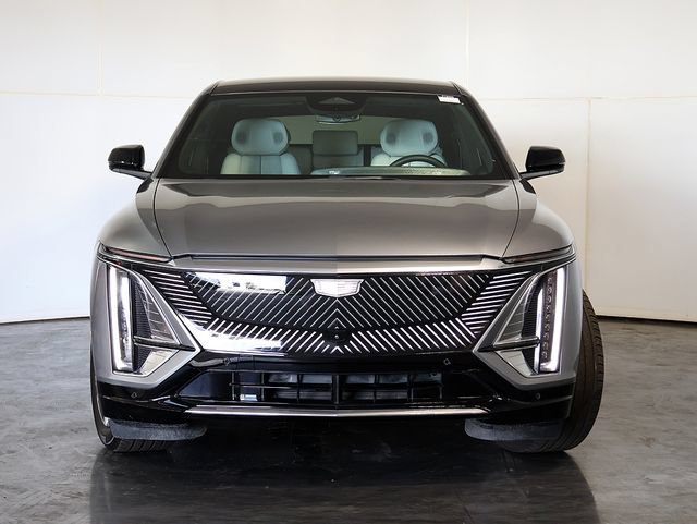 Used 2024 Cadillac Lyriq Luxury AWD/4WD image 9