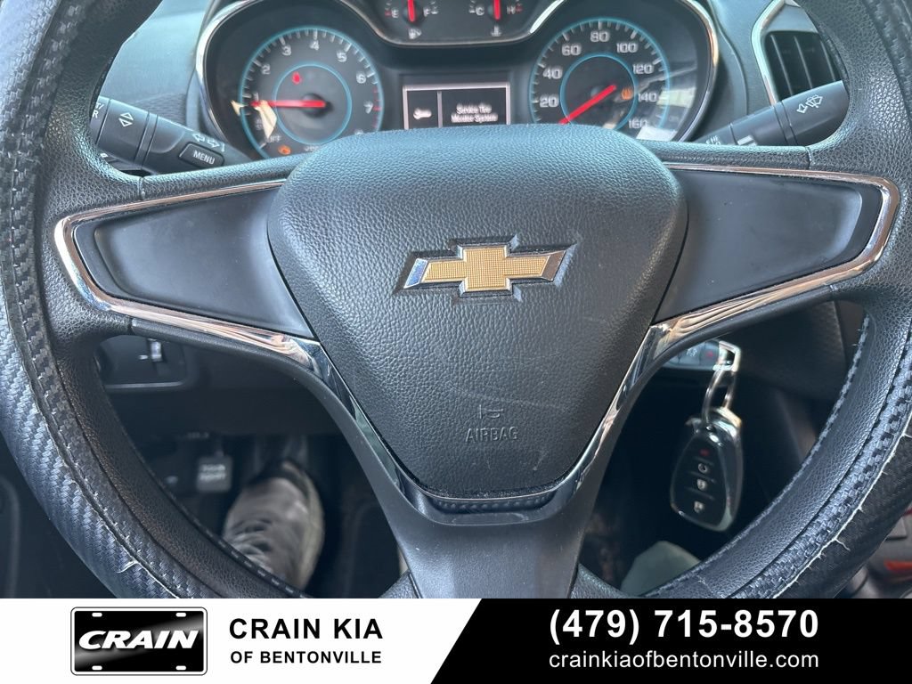 Used 2017 Chevrolet Cruze LS FWD image 14