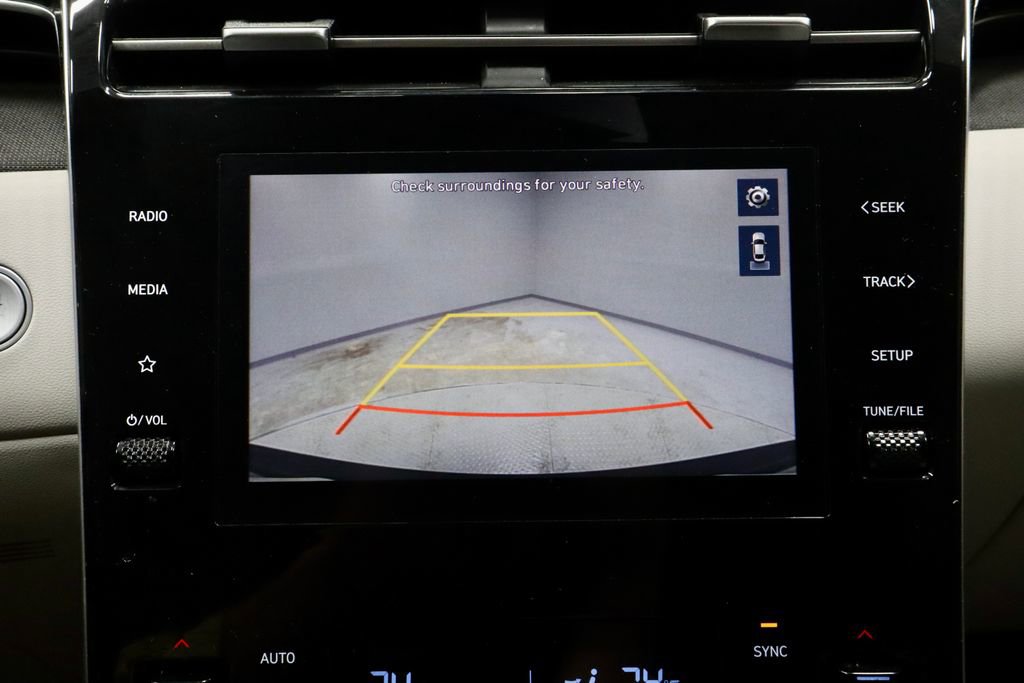 Certified 2023 Hyundai Tucson SEL w/ Convenience Package AWD/4WD image 2