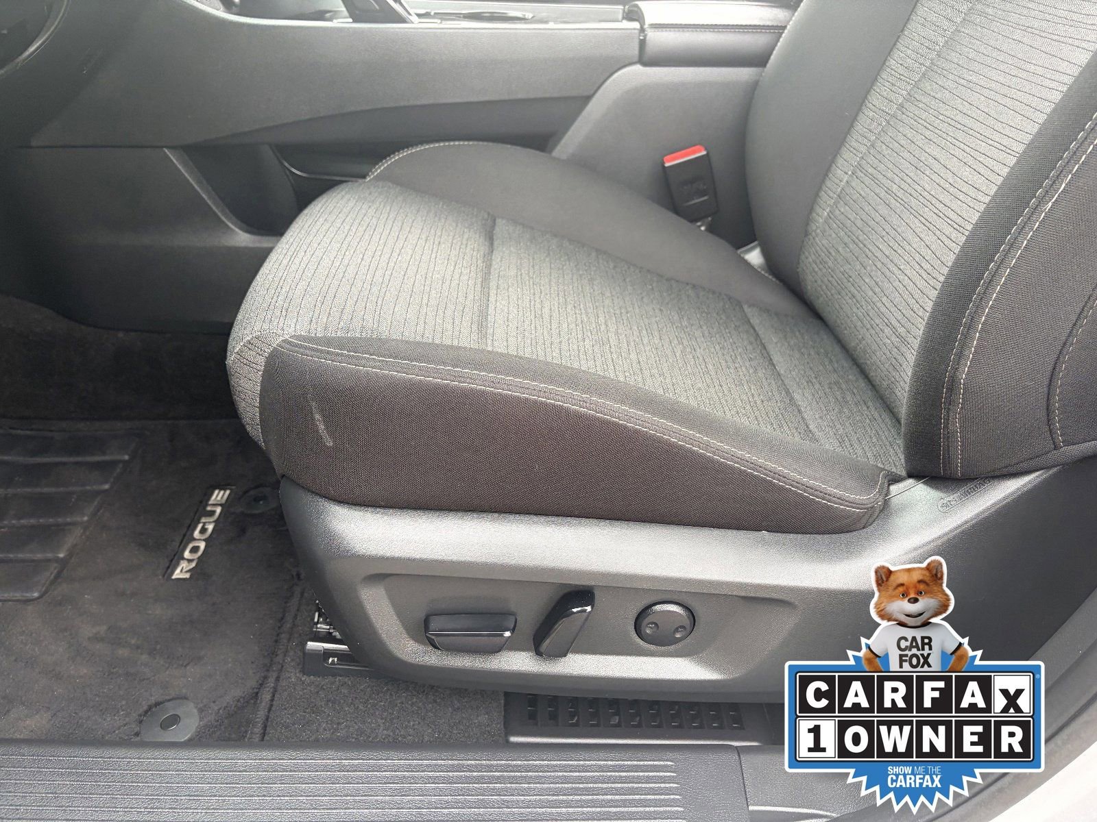 Certified 2023 Nissan Rogue SV image 22