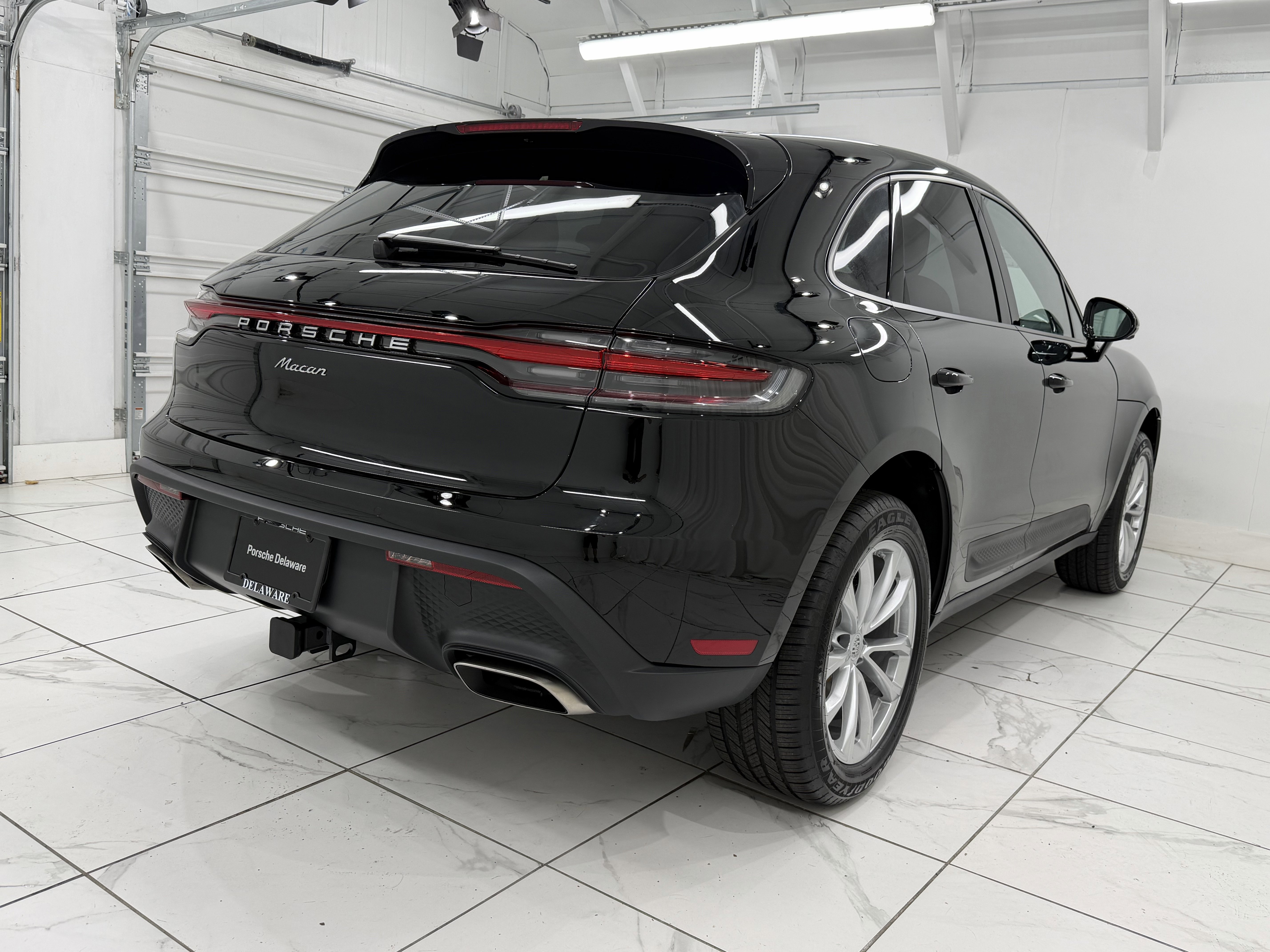 New 2026 Porsche Macan image 12