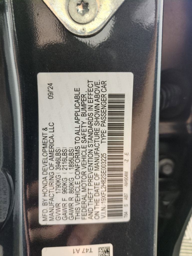 Certified 2025 Honda Civic Sport image 32